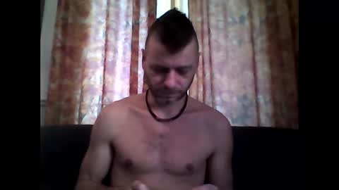 Snapshot of maxthewolf chatting on 12.03.25 MaxTheWolf online show from 12.03.25