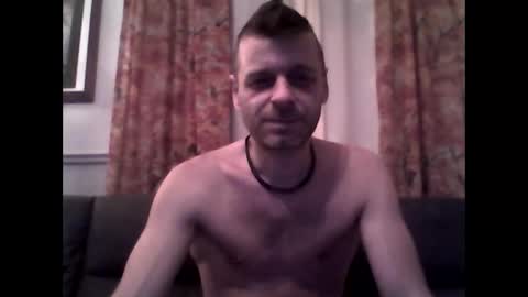Snapshot of maxthewolf chatting on 12.15.25 MaxTheWolf online show from 12.15.25