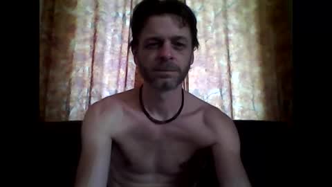 Snapshot of maxthewolf chatting on 06.07.26 MaxTheWolf online show from 06.07.26