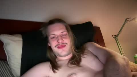 Snapshot of maxwatts95 chatting on 02.01.25 Max Watts online show from 02.01.25