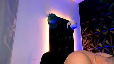 MAX online show from 10.15.25