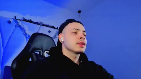 MAX online show from 12.03.25