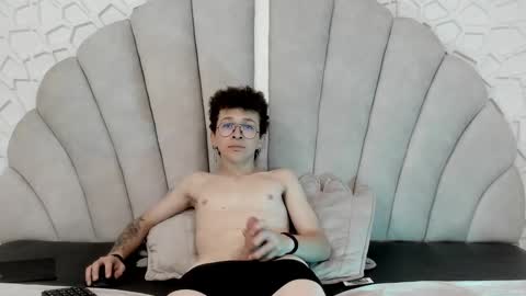 Snapshot of maxwell_sexwm chatting on 01.21.25 maxwell_sexwm online show from 01.21.25