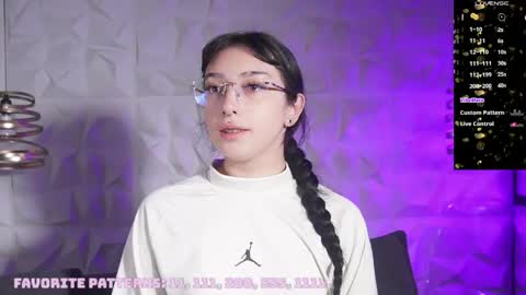 Snapshot of maxx_caprice chatting on 05.19.26 gabby online show from 05.19.26