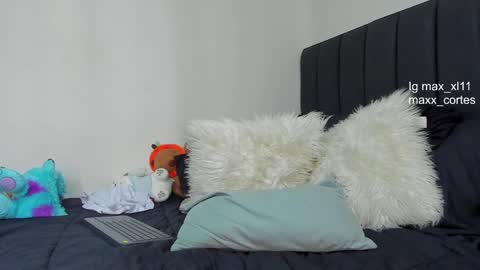 maxx_cortes online show from 02.02.25