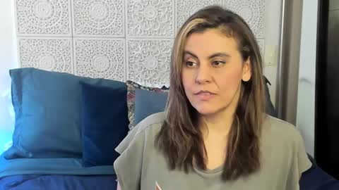 Victoria online show from 01.30.25