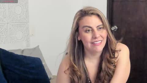 Victoria online show from 09.26.25