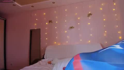 May Flower online show from 03.22.26