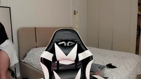 Mia online show from 02.13.26