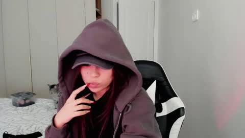 Mia online show from 02.20.26