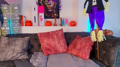 may_wood online show from 10.22.25