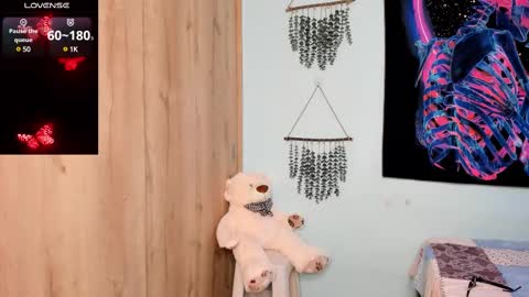 Snapshot of maya__fox chatting on 02.13.25 OF mayitta19 online show from 02.13.25