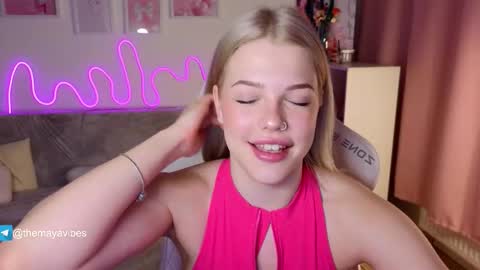 Snapshot of maya_blonde18 chatting on 02.03.26 Maya online show from 02.03.26