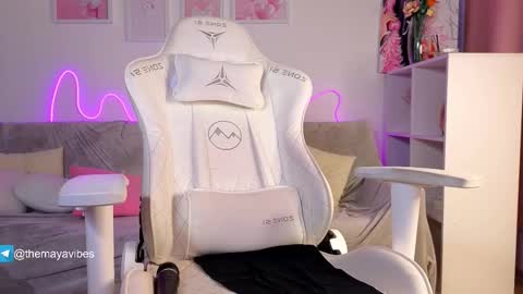 Snapshot of maya_blonde18 chatting on 02.03.26 Maya online show from 02.03.26