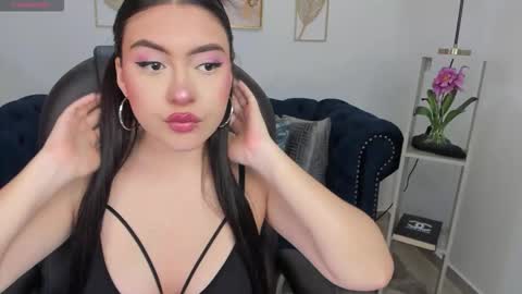 Maya vexx online show from 12.13.25