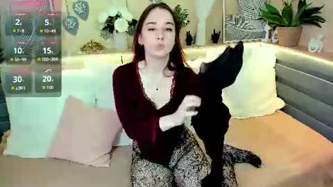Snapshot of maya_winters chatting on 06.10.26 maya_winters online show from 06.10.26