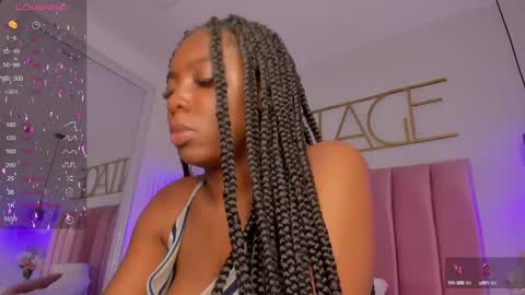 Snapshot of mayacardenas chatting on 02.23.25 Maya online show from 02.23.25