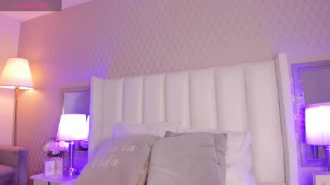 Snapshot of mayacardenas chatting on 02.26.25 Maya online show from 02.26.25