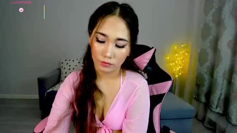 Snapshot of mayamei chatting on 02.21.26 Mia online show from 02.21.26