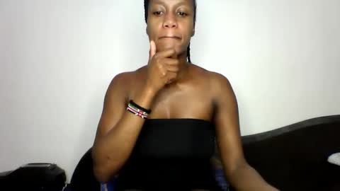 Snapshot of mayasmiley_ chatting on 06.10.26 prettydoll online show from 06.10.26