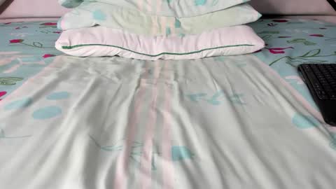 Maybelline69 online show from 11.24.25