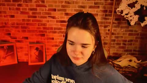Snapshot of maybloom_ chatting on 02.24.26 maybloom_ online show from 02.24.26