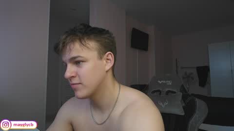 Snapshot of maygly chatting on 05.16.26 Slava and Alextatto online show from 05.16.26