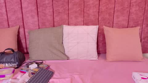 Snapshot of mayleeth chatting on 02.22.26 Rousse online show from 02.22.26