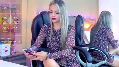 Snapshot of maylinfox chatting on 01.13.25 MaylinFox online show from 01.13.25