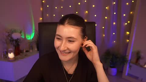 Snapshot of mayshawty chatting on 05.23.26 May online show from 05.23.26