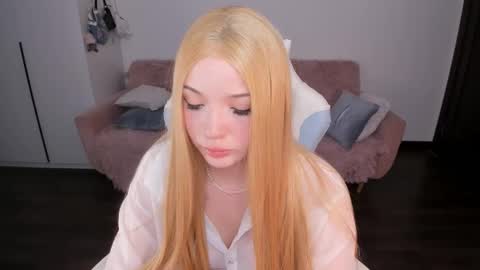  Mila  online show from 10.08.25
