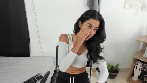 mazikeen_18 online show from 01.13.25