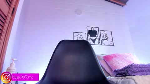 Snapshot of mcdonald_ellie chatting on 07.09.26 Ellie online show from 07.09.26