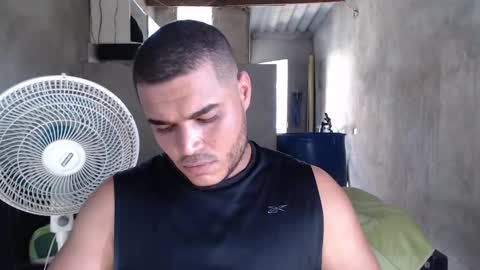 Snapshot of mcgregor_sexhot chatting on 01.08.25 Mcgregor online show from 01.08.25