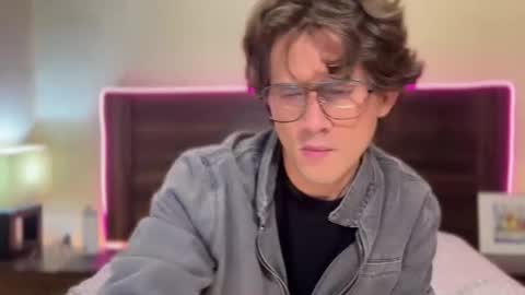 Snapshot of mcklister69 chatting on 03.15.26 mcklister online show from 03.15.26