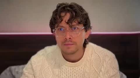 Snapshot of mcklister69 chatting on 03.23.26 mcklister online show from 03.23.26