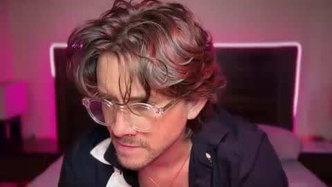 Snapshot of mcklister69 chatting on 03.27.26 mcklister online show from 03.27.26