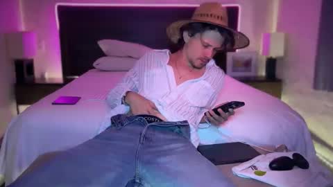 Snapshot of mcklister69 chatting on 03.31.26 mcklister online show from 03.31.26