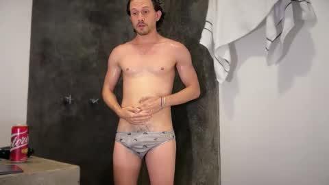 Snapshot of mcklister69 chatting on 04.14.26 mcklister online show from 04.14.26