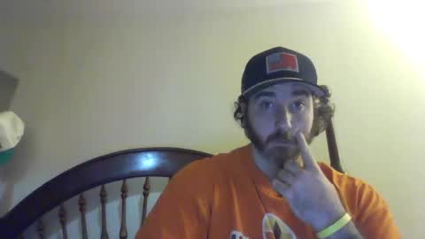 Snapshot of mdavis1six chatting on 12.19.25 Davis online show from 12.19.25