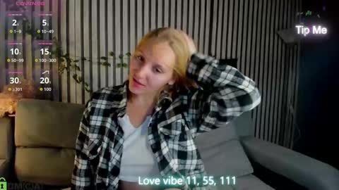 Snapshot of me1issa_bell chatting on 02.25.26 Melissa online show from 02.25.26