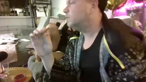 me2283 online show from 02.08.25