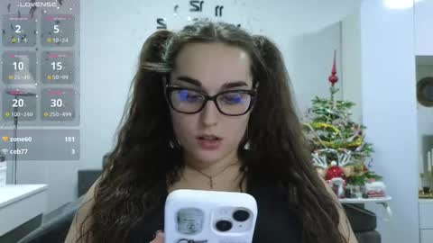 Snapshot of me_lissa_sun chatting on 12.10.24 Melissa online show from 12.10.24