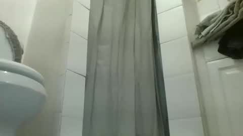 Snapshot of meaderd740870 chatting on 09.16.25 meaderd740870 online show from 09.16.25