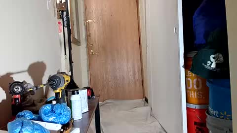 Snapshot of meatman2018 chatting on 12.31.24 Meatman2018 online show from 12.31.24