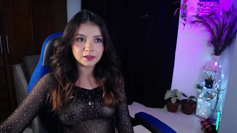 Snapshot of medusa_025 chatting on 01.10.25 Coral online show from 01.10.25