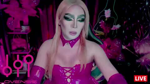 THE QUEEN ALPHA   Queen Medusa Prey online show from 02.14.26