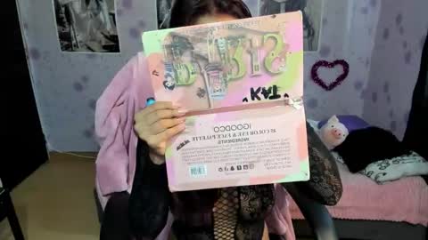 Katrina online show from 11.24.25