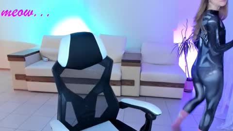 Sweet Meow nonude online show from 10.09.25