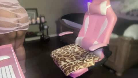 Southern Peach online show from 11.05.25